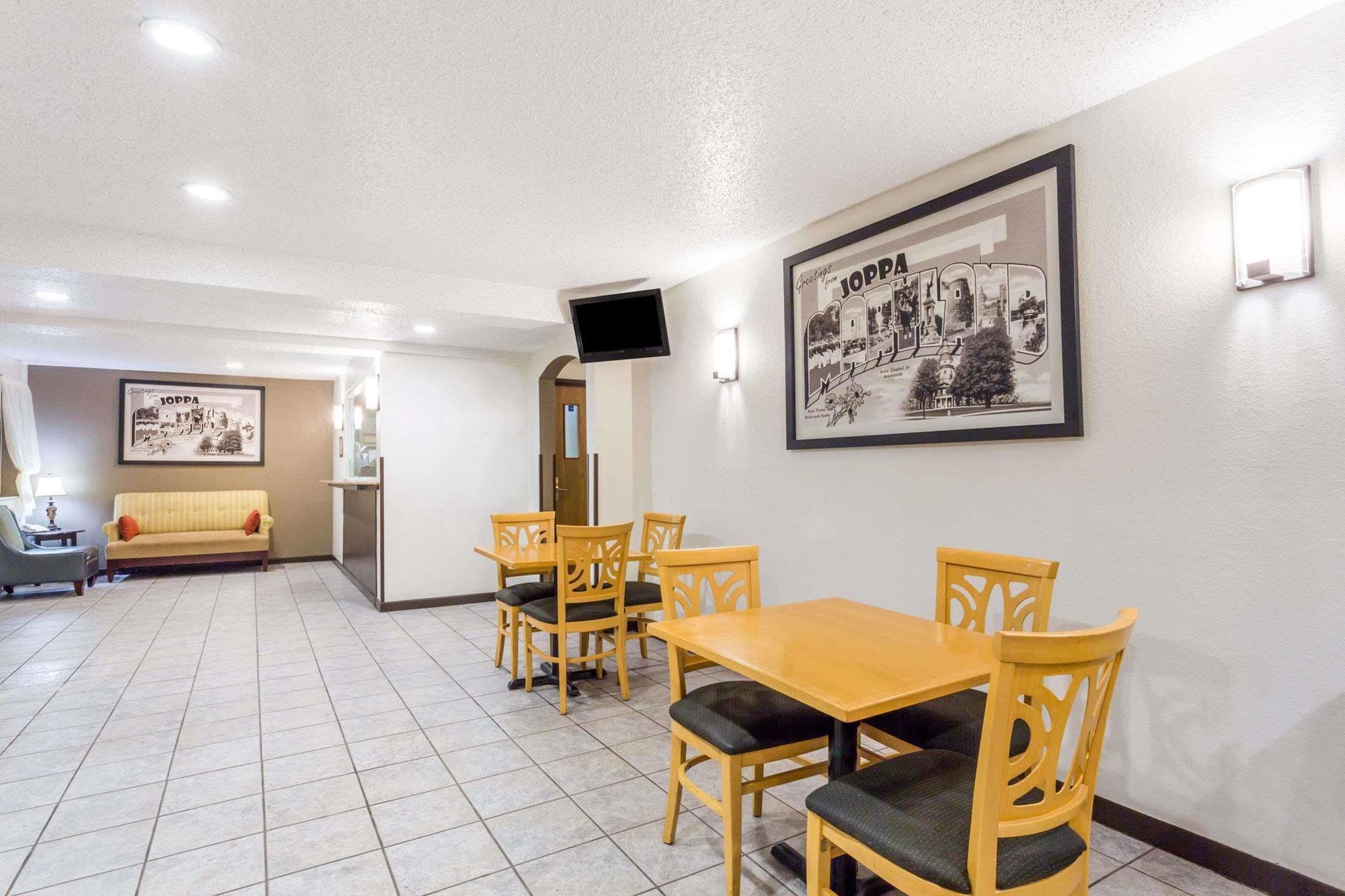 Super 8 By Wyndham Joppa Hotel Exterior foto